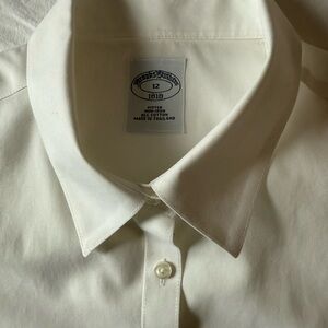 Brooks Brothers Women’s White Sleeveless Dress Shirt